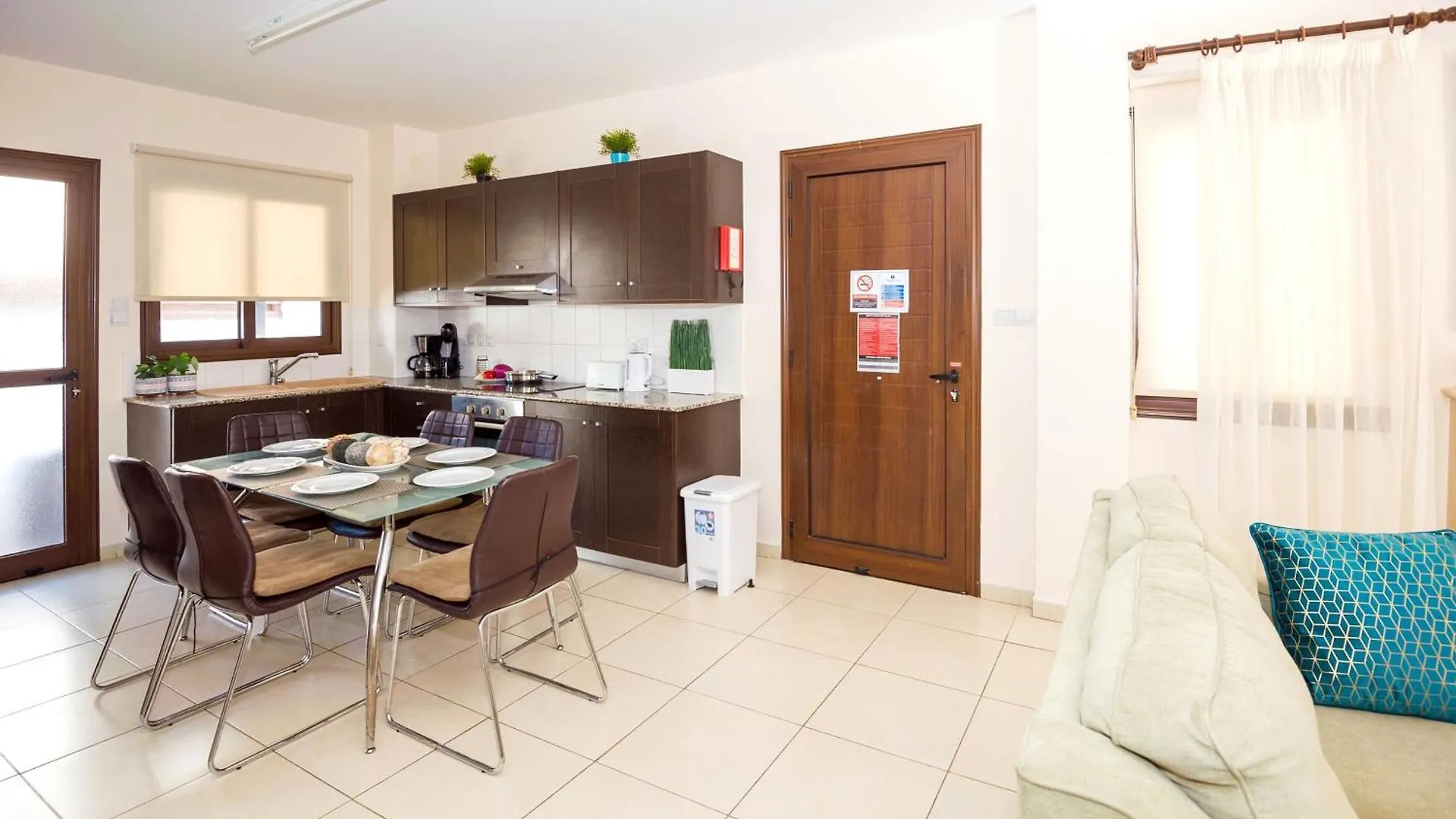 Villa Ioanna - 50M From Med Sea Ayia Napa Semesterbostad