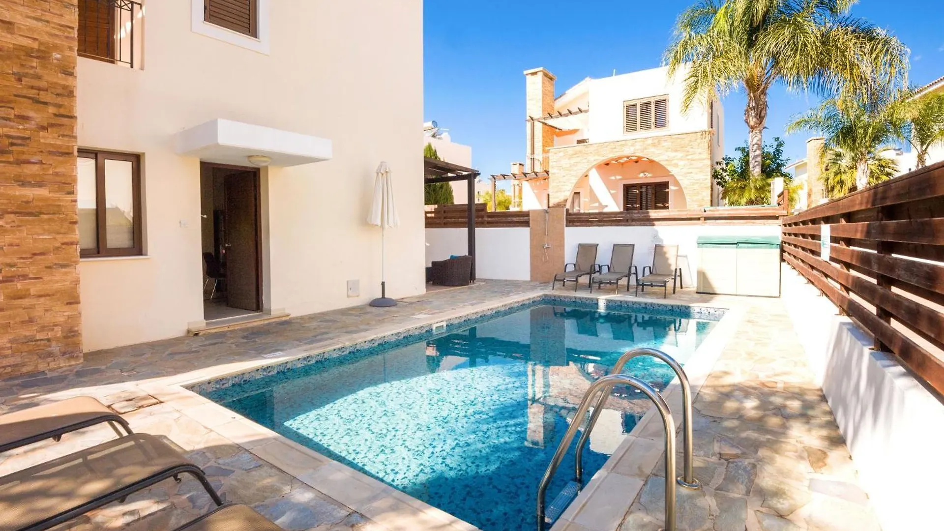 Semesterbostad Villa Ioanna - 50M From Med Sea Ayia Napa